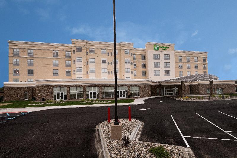 Delta Hotels By Marriott Kalamazoo Conference Center Exterior photo